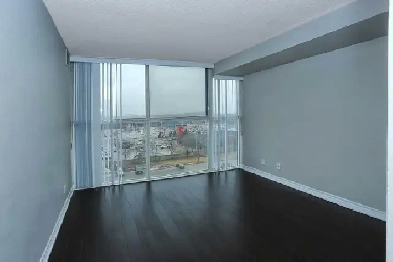 2 Bedrooms  2 washrooms condo Hyw 10 and Trailwood for $2500