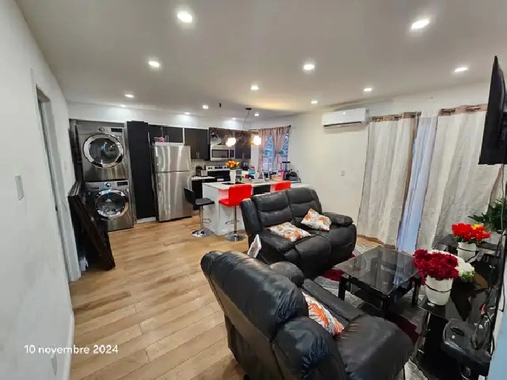 MAGNIFIQUE 4 ½ RÉNOVÉ – LUMINEUX, MODERNE ET MEUBLÉ !