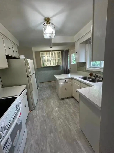 Hamilton West Mountain DetachedHome-Ideal for Homeowner/Investor