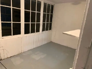 Châteauguay: Maison à louer au bord de l’eau avec électros