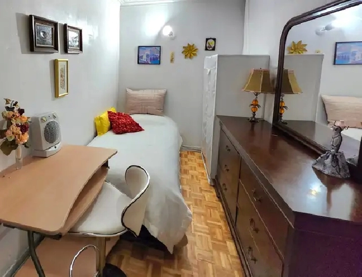 Chambre privée à Montréal tout inclus, fille étudiante ou femme