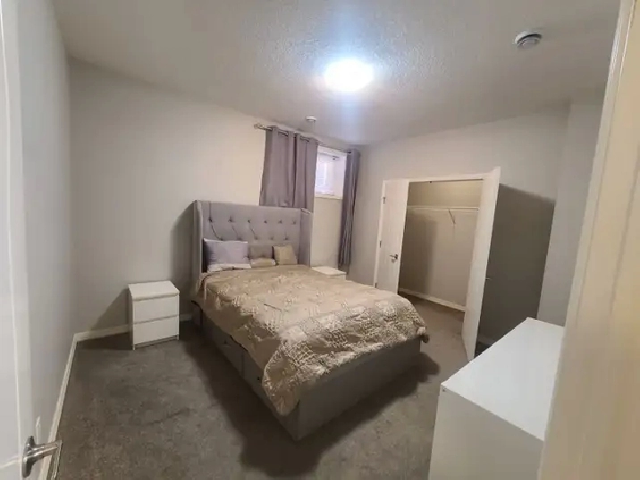 Spacious 2-Bedroom Legal Basement Suite in Silverado SW