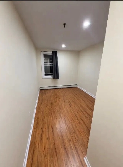 Private Room For RENT