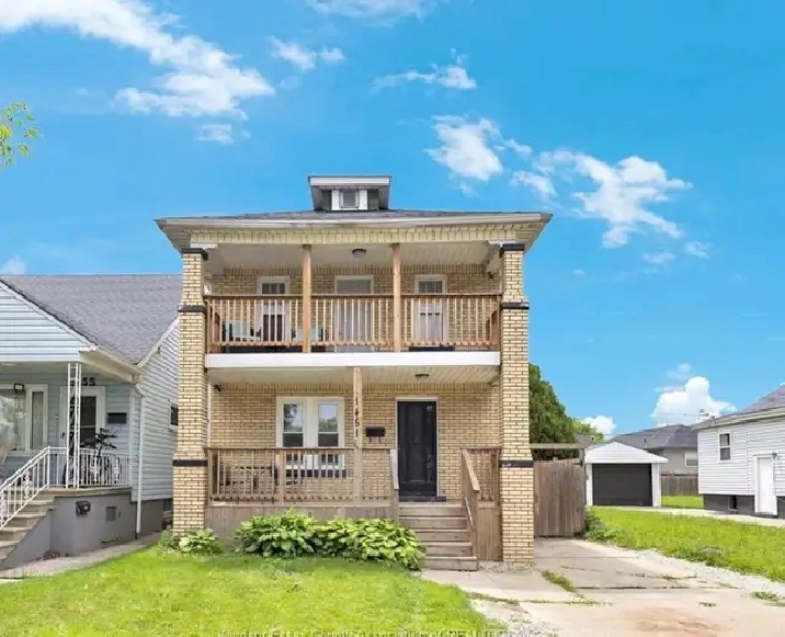 House for Sale with Paul Bistany Real Estate