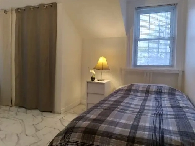 Alliston-Room For Rent