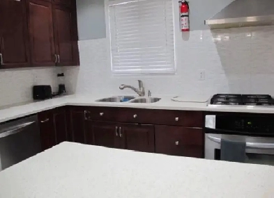 Fully Furnished 3 bedrooms house near SQ-1 for rent
