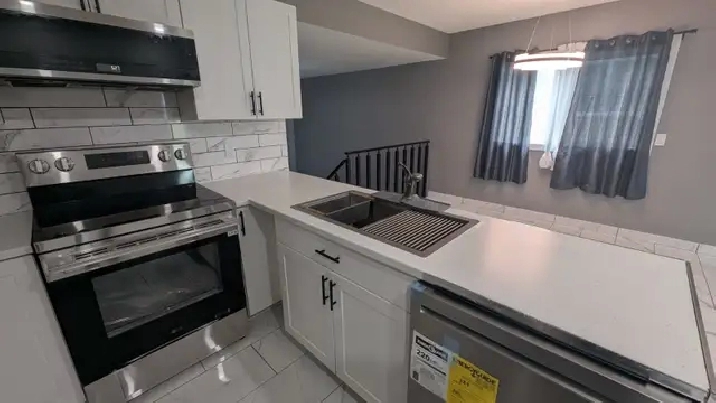House for rent 1850$ per month DD call 780-680-5800