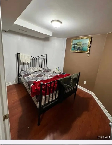 dec 1st room available cheap $500 everything included.