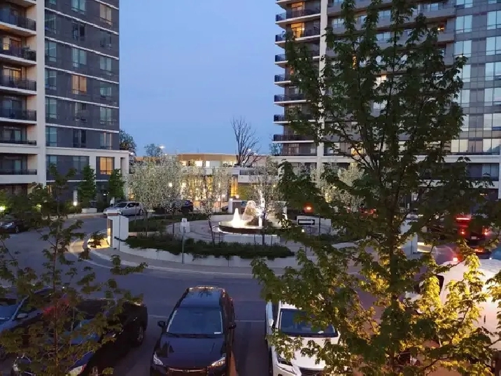 One bedroom luxury condo in Thornhill