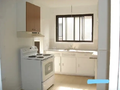 Roommates Room rent CDN Chambre à louer colocation
