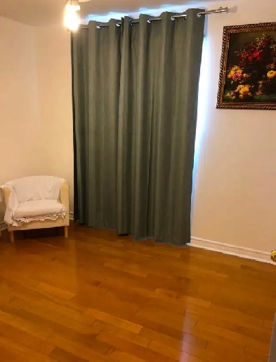 Room for rent in North York