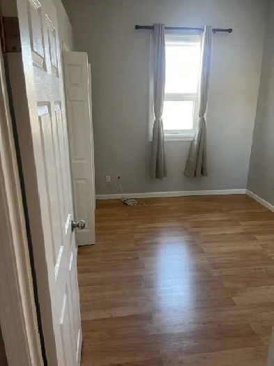 bedroom for rent (Drumheller)