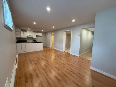 3 1/2 lumineux – Hauteville, Terrebonne