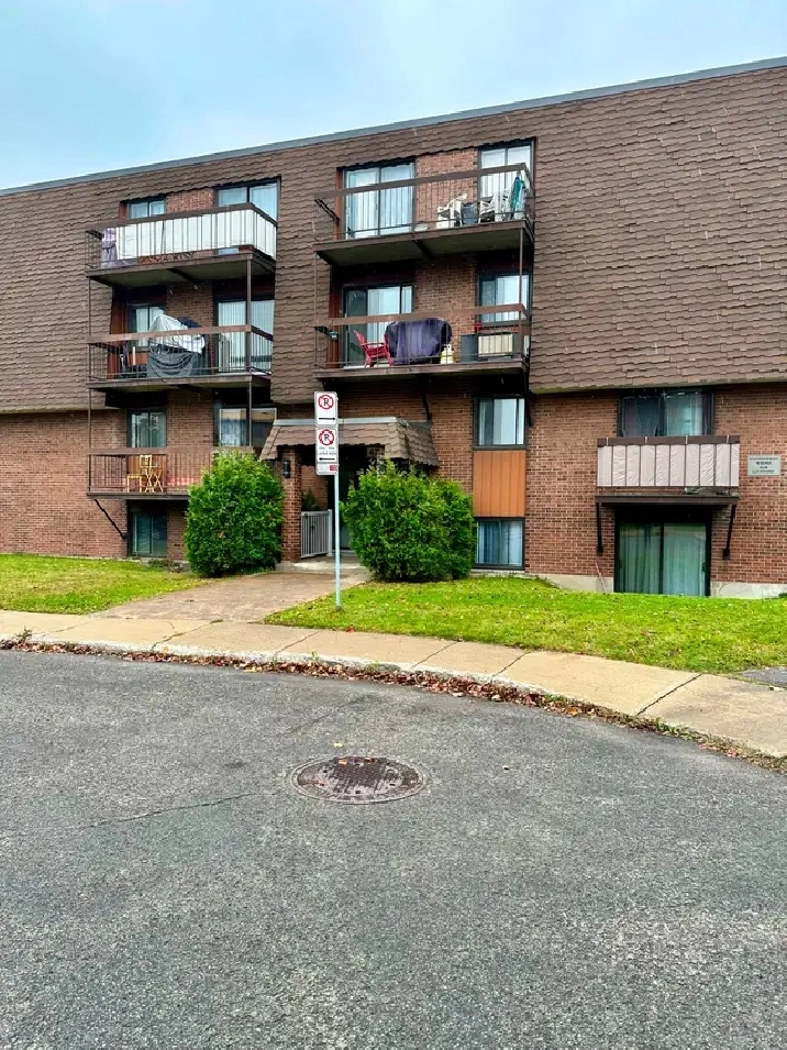 Superbe 41/2 à 1 395$ à Laval-des-Rapides