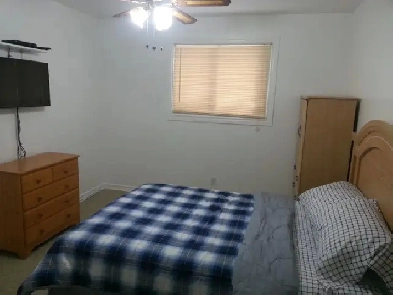 Room for Rent-Cornwall: AC - Utilities Included - access to wifi