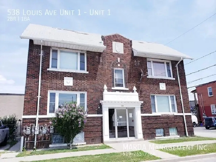 CHARMING 2 BED/1 BATH NEAR DOWNTOWN   HYDRO & GAS!