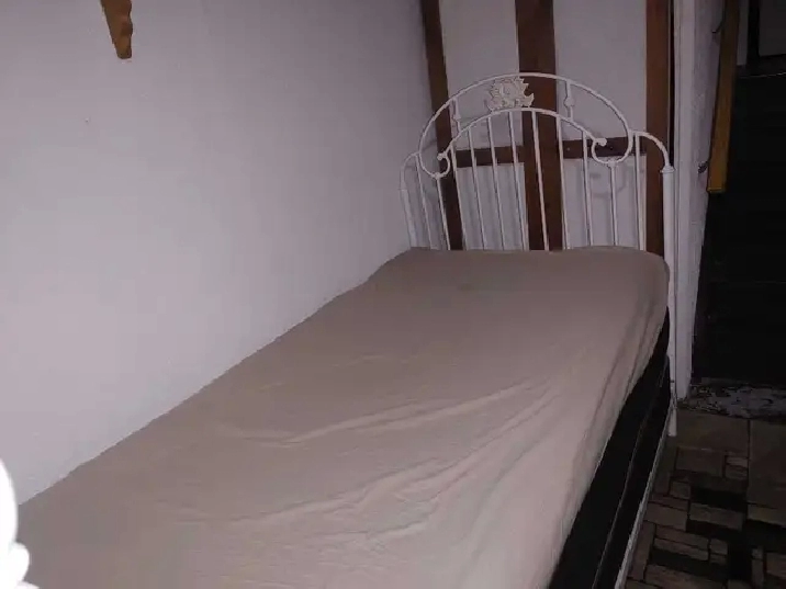 Room sharing $500 per/month