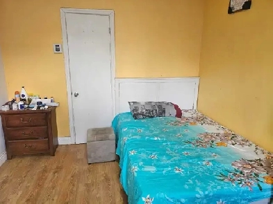 Private room for rent