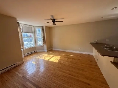 1 Bedroom apartment for rent Leslie Street