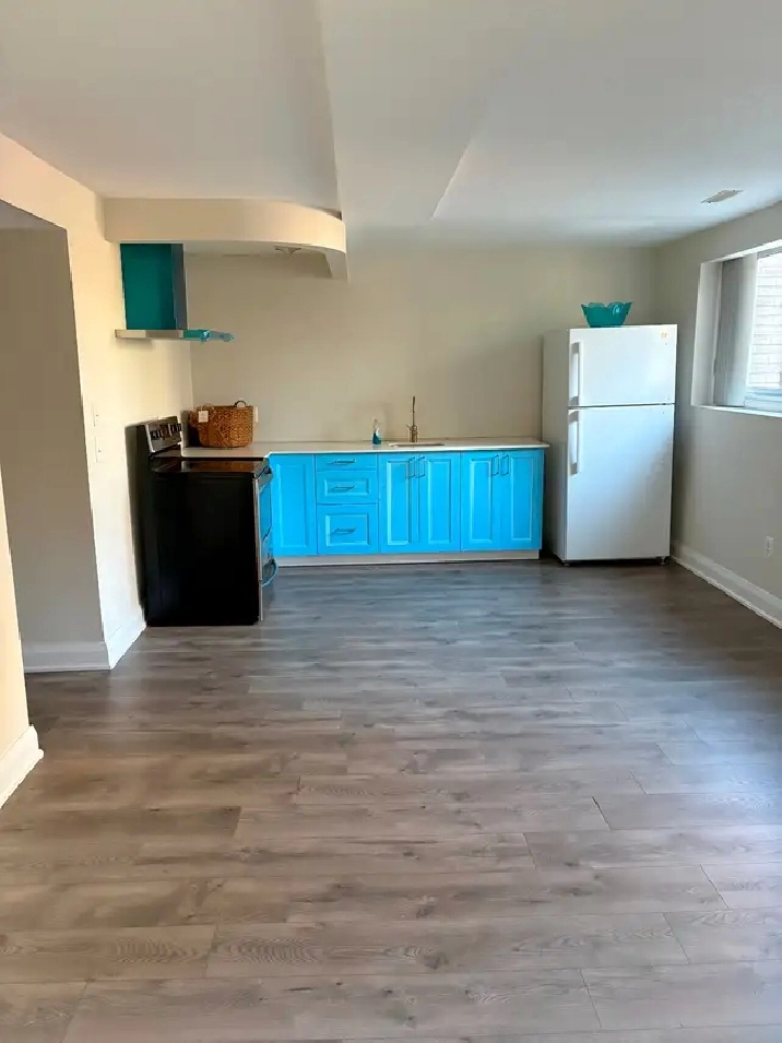 Walkout Basement apartment studio for rent