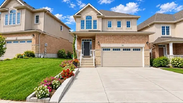 4 Beds 2.5 Baths Upper unit in Vista hills Waterloo
