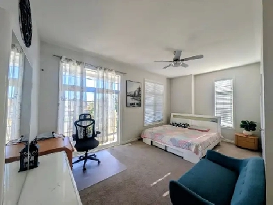 Spacious fully Furnished Bedroom for Rent in Whitby — 1 Nov