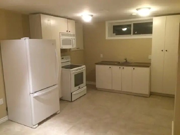 BASEMNT UNIT FOR RENT
