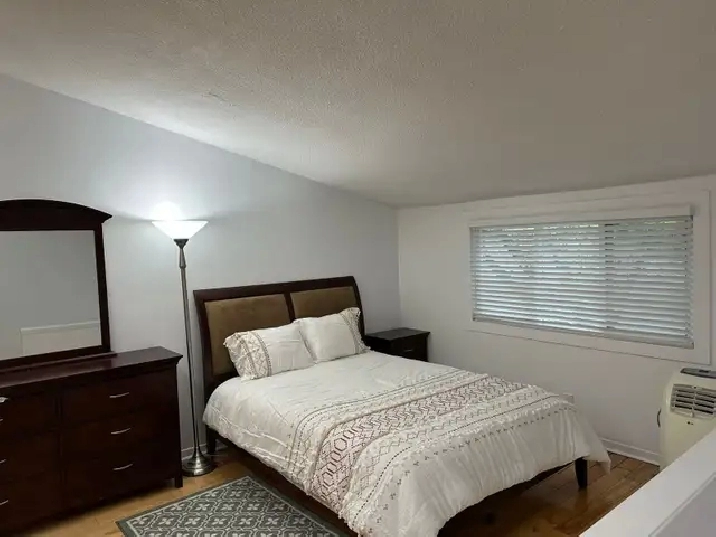 master bedroom private bathroom