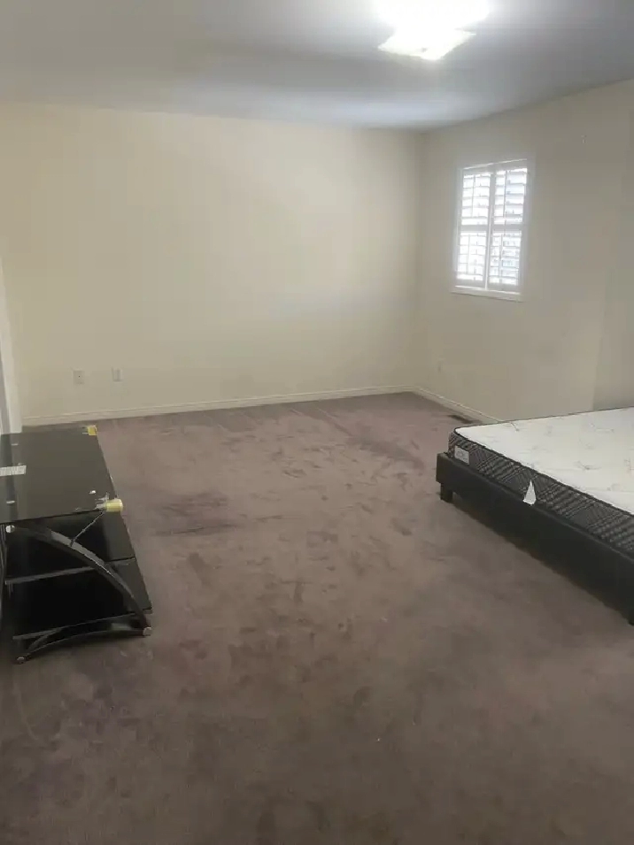 one master room for rent with attached bathroom
