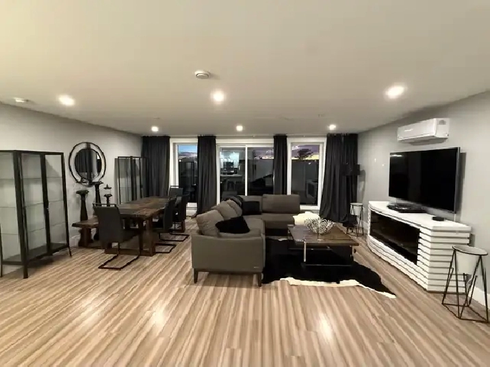 Top Floor 2 Bedroom, 2 Bathroom Apartment | $2,195/month