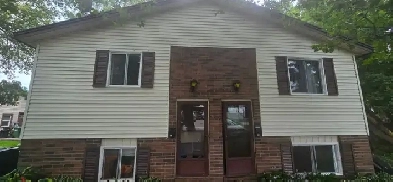 3 Bedroom Duplex for Rent in Simcoe, Norfolk Ontario.