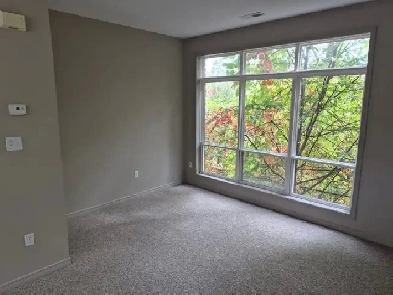 LOR-13A Lorry Lane — 1 Bed   Den Two-Storey Loft, Kitchener