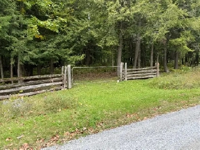 8 Acre Building Lot Ottawa West