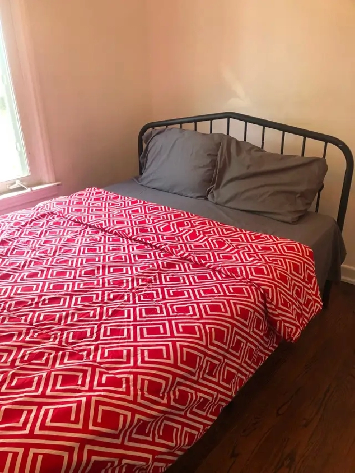 Beautiful, Furnished Room on main floor in Scarborough for Rent