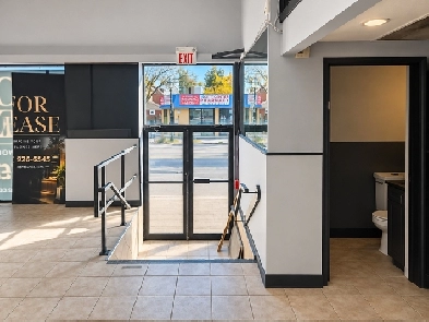 Spacious Commercial Retail / Office Space for Lease in Barrie