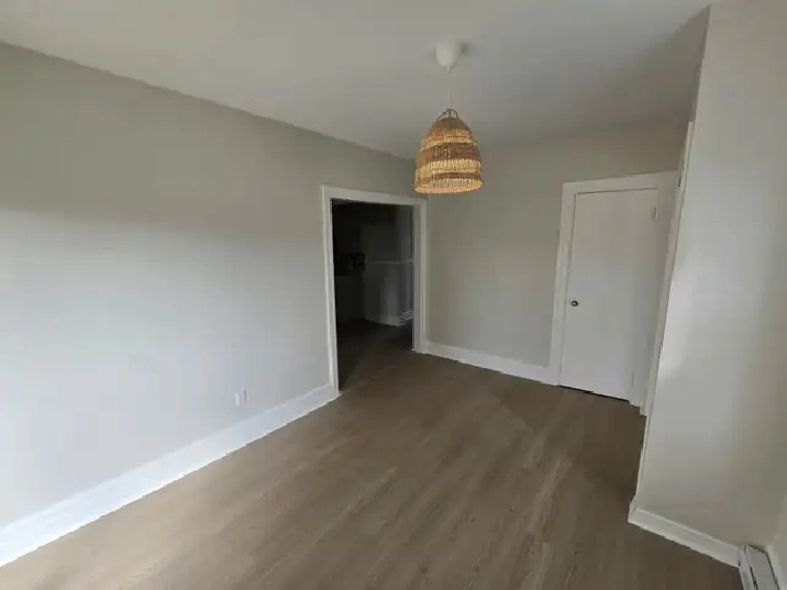 4 1/2 logement à louer- Charlemagne