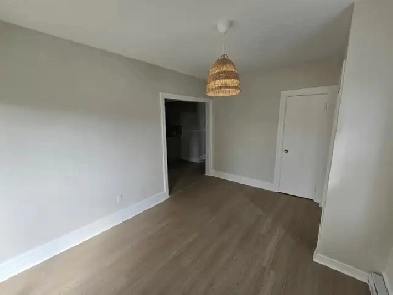 4 1/2 logement à louer- Charlemagne