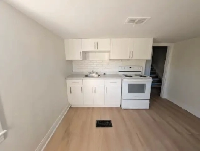 6530 Ash St, Niagara Falls (6) - 2 Bedroom Upper Unit