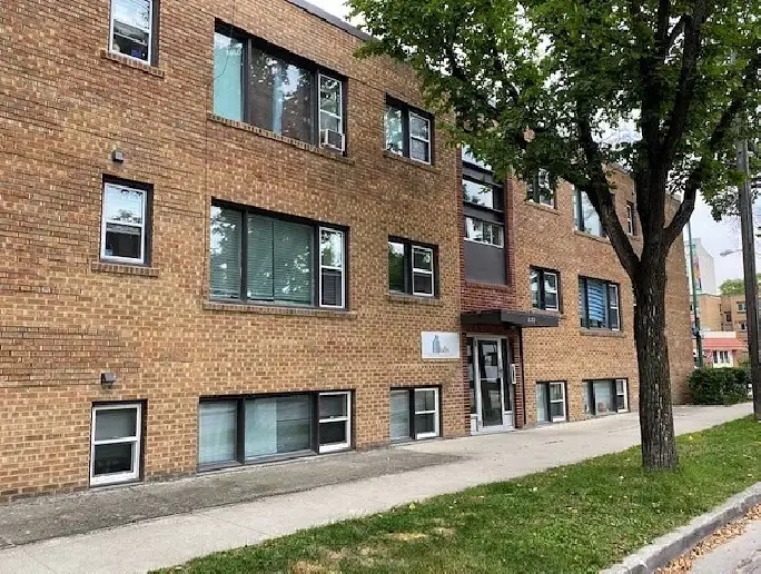 Spacious 2-Bedroom Apartment in Corydon Village – $1,326/Month