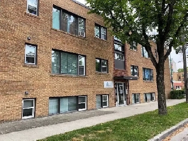 Spacious 2-Bedroom Apartment in Corydon Village – $1,326/Month