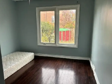 Main Floor Room for Rent from December 1 at Lawrence and Brimley