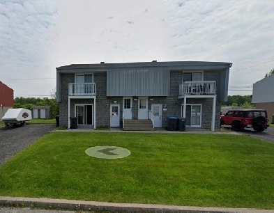 Superbe grand 4 1/2, St-Rédempteur Lévis, Libre
