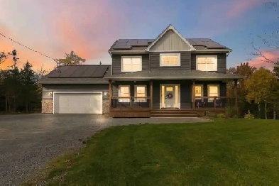 4 beds modern two-storey home for rent. $1300. 42 Wilder Lane