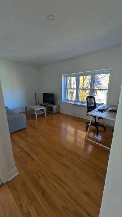 4 ½ impeccable à Saint-Lambert - cession de bail - 1 730$/mois