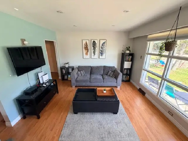 Charleswood 2 Bedroom Home