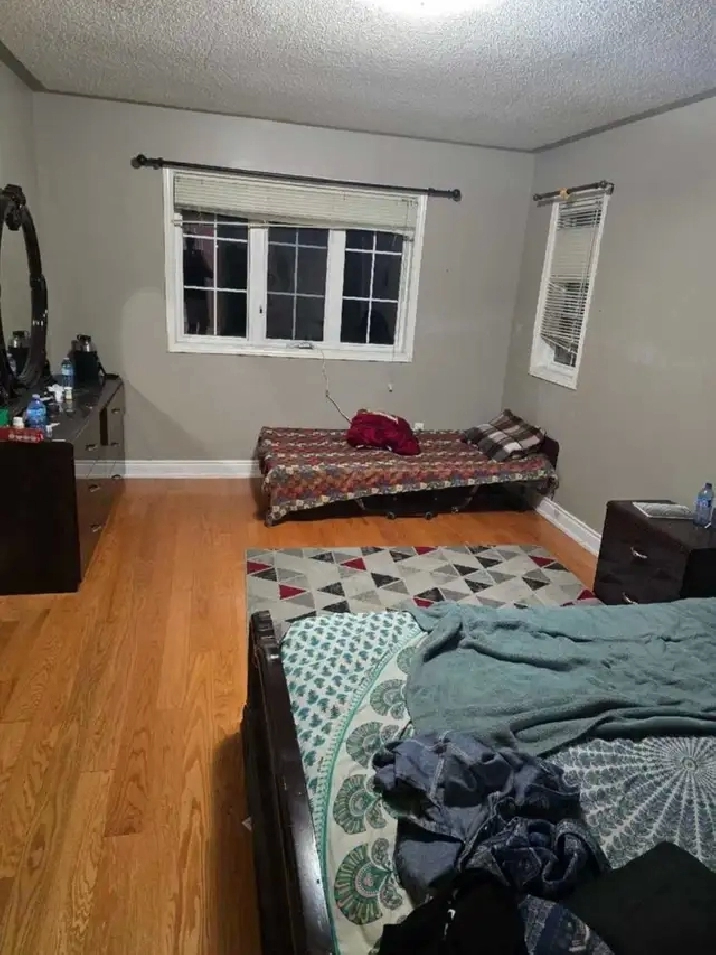 Master Bedroom for Rent.