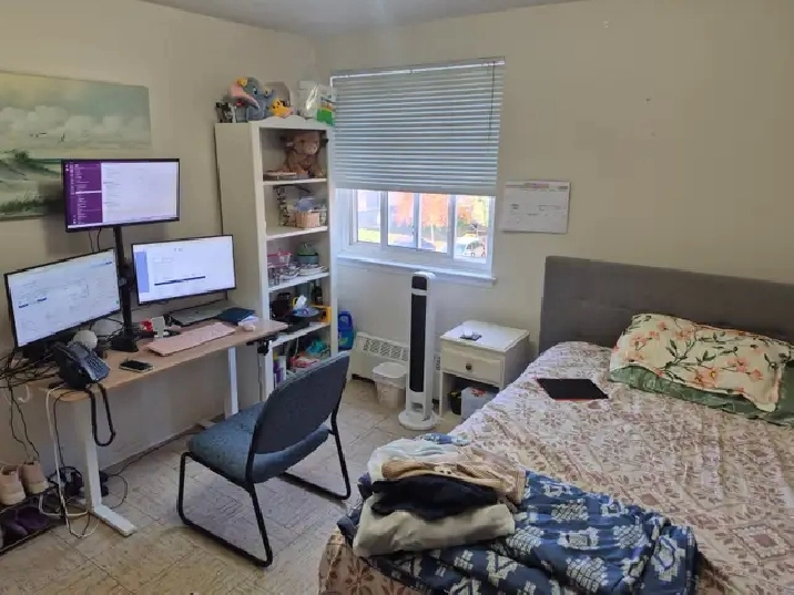 Room for Rent available Dec 1st $650