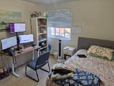 Room for Rent available Dec 1st $650