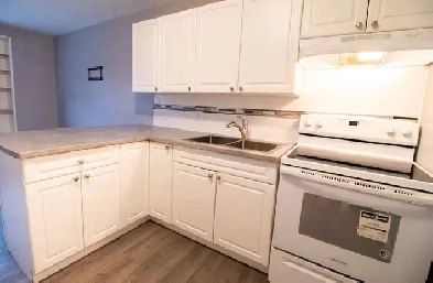 1 Ormond St N, Thorold (12) - Bachelor Apartment
