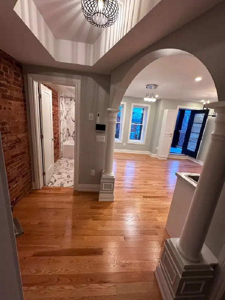 Ottawa Centretown – 1  Bdrm Apt  Balcony/Deck/AirCon/Laundry